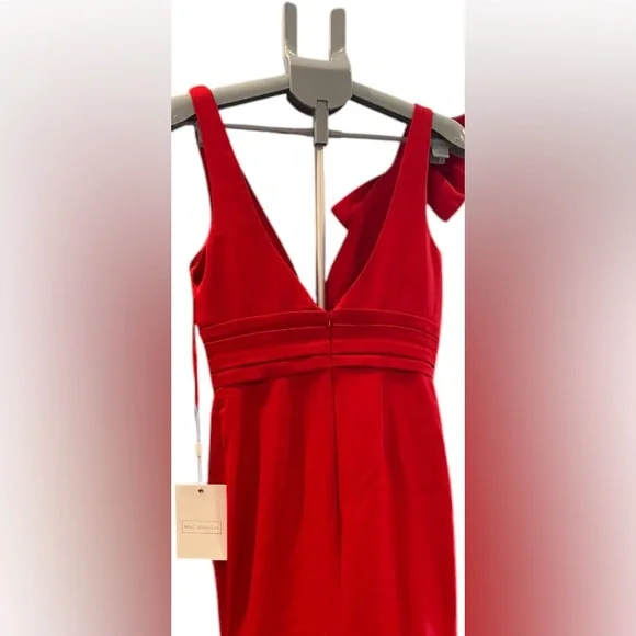 Mac Duggal Red V-Neck One-Shoulder Gown with Bow - Picture 7 of 10